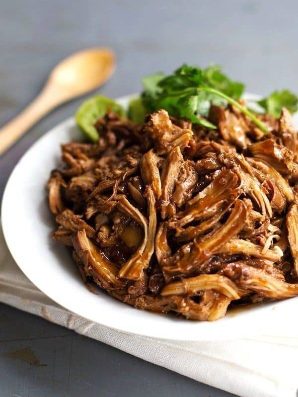 Honey Glazed Crockpot Chicken Adobo - simple pantry ingredients, hardly any hands-on time, 200 calories. | https://discovery-lab.news