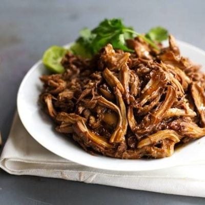 Honey Glazed Crockpot Chicken Adobo - simple pantry ingredients, hardly any hands-on time, 200 calories. | https://discovery-lab.news